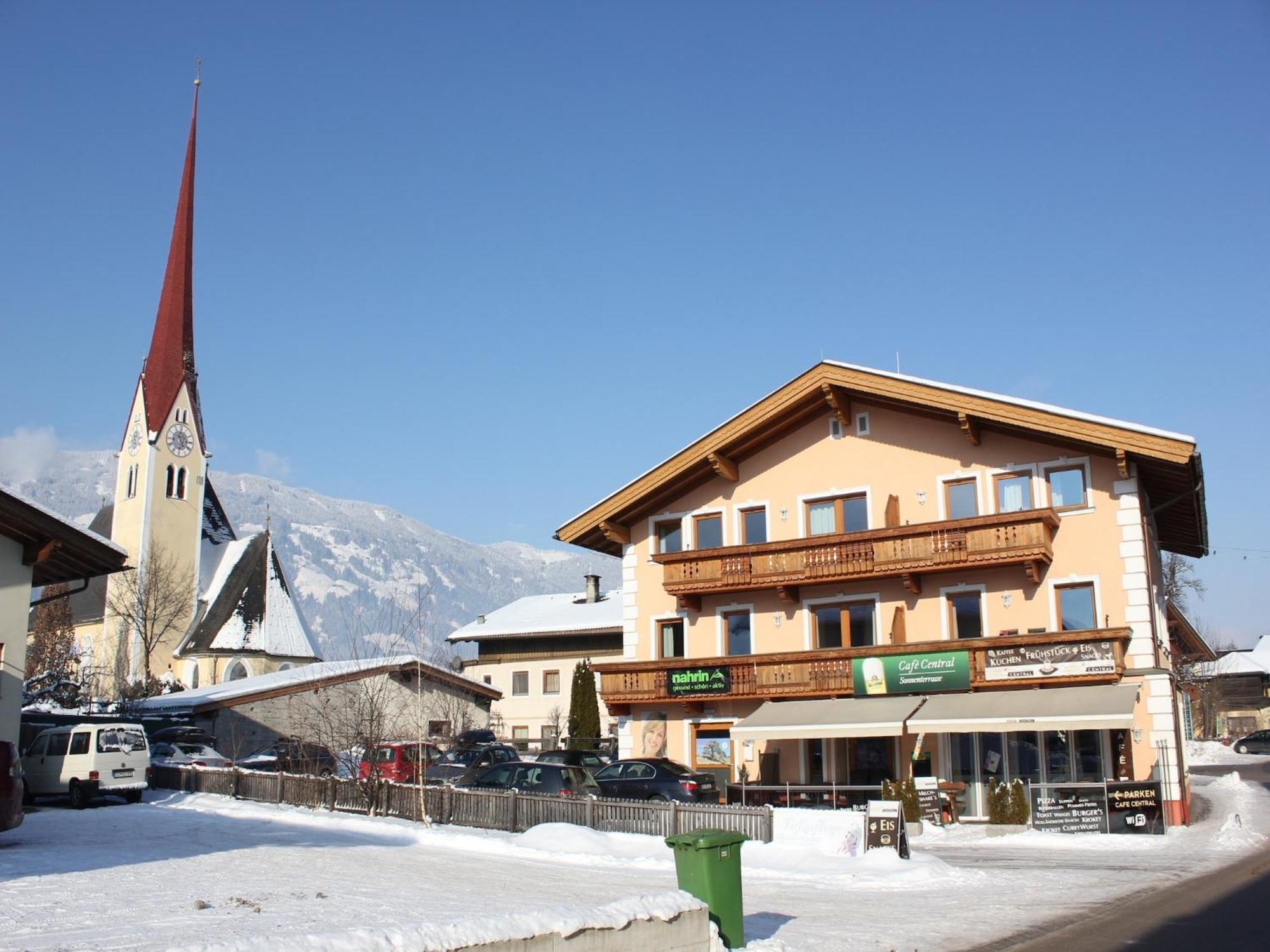 Spacious Apartment In Uderns Near Ski Area المظهر الخارجي الصورة